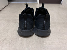 Load image into Gallery viewer, Mens trainers. Slip-on technology
