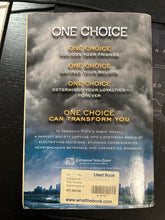 Load image into Gallery viewer, Divergent novel book
