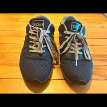 Load image into Gallery viewer, Levis fashion sneakers
