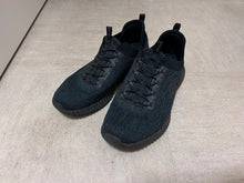Load image into Gallery viewer, Copy of Men trainers  easy walking. Slip on. Soft sole

