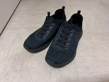 Load image into Gallery viewer, Men trainers scketchers walking in good condition
