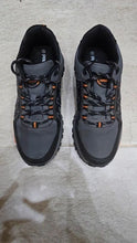 Load image into Gallery viewer, Women tracking boots
