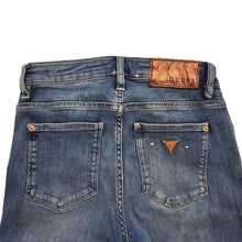 Load image into Gallery viewer, Guess jeans vintage skinny faded blue stretched sexy curve size 6-8 women&#39;s
