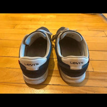 Load image into Gallery viewer, Levis fashion sneakers
