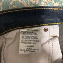 Load image into Gallery viewer, Wrangler jeans
