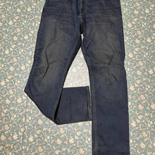 Load image into Gallery viewer, Wrangler jeans

