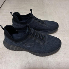 Load image into Gallery viewer, Copy of Mens trainers
