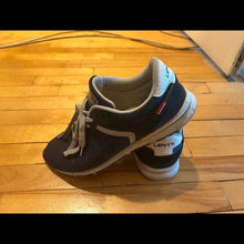 Load image into Gallery viewer, Levis fashion sneakers
