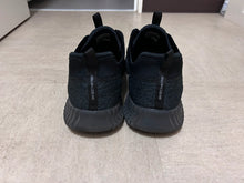 Load image into Gallery viewer, Men trainers scketchers walking in good condition
