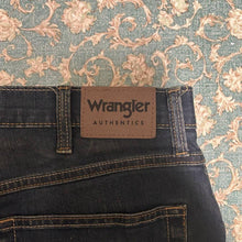 Load image into Gallery viewer, Wrangler jeans
