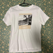 Load image into Gallery viewer, Woman t-shirt
