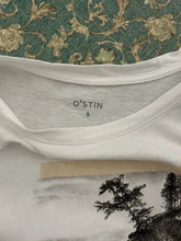 Load image into Gallery viewer, Woman t-shirt. Japan style print.
