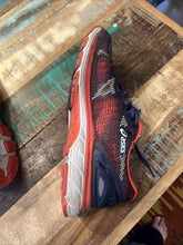 Load image into Gallery viewer, Copy of Oasics ladies multi coloured Trainers size 4 Fair Condition
