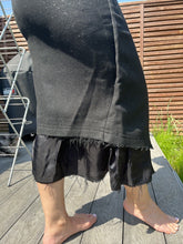 Load image into Gallery viewer, COS Size 38 Uk10 Black Glitter Sparkly Lined Pencil Skirt
